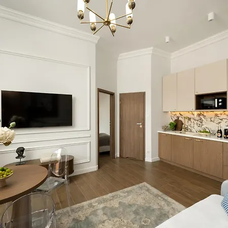 Movo Royal Old Town Apartamento *