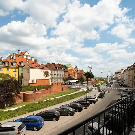 Movo Royal Old Town *